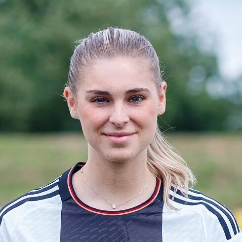 Jule Brand (Fußballspielerin)