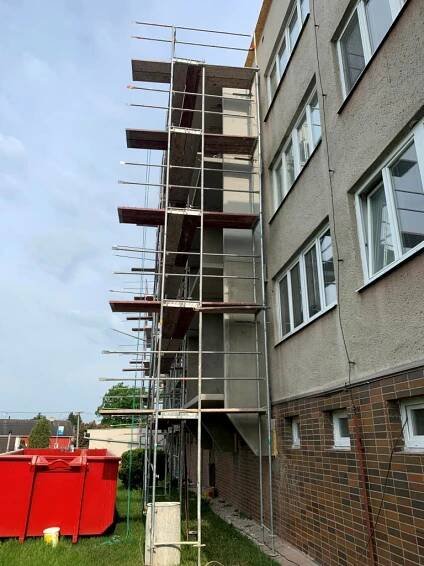 Přístavba železobetonových lodžií a zateplení BD, ul. Velkomeziříčská 310-311, Třebíč - TOMIreko 