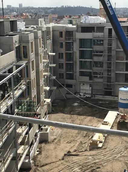 ČEZ jde pryč z Brumlovky, přestěhuje se k Sekyrovi na Smíchov