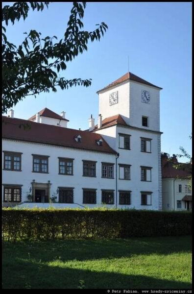 Hrady, tvrze, zámky a zříceniny – Fotografie z roku 2024 – 16.část / hrady-zriceniny.cz