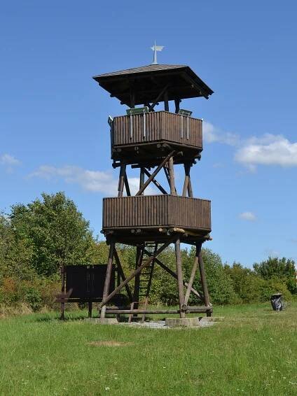 Soubor:Krhov (okres Blansko) - Malý Chlum, rozhledna, 2023-09, obr02.jpg – Wikipedie