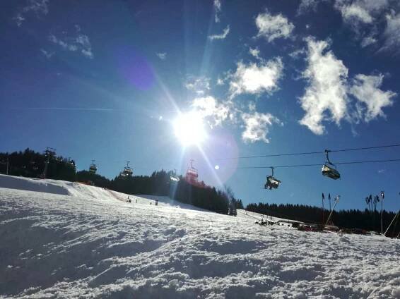 Lyžování v Rakousku ve skiareálu Semmering-Stuhleck