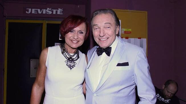 Petra Janů a Karel Gott (2015).