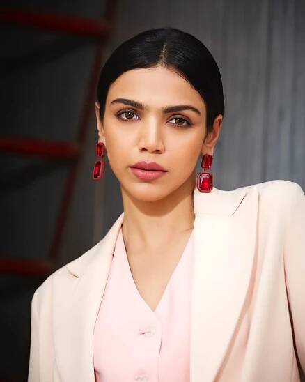 Shriya Pilgaonkar Wiki, Height, Weight, Age, Husband, Boyfriend & Details - Odiha News
