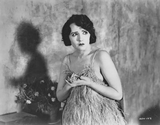 Singed Wings - Z filmu - Bebe Daniels