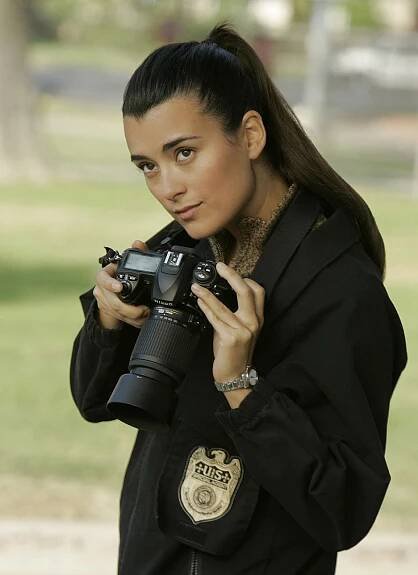 Námořní vyšetřovací služba - Tělesný trest (S05E10) (2007)