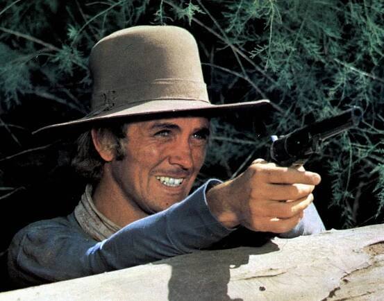Legendární herec Terence Stamp ve snímku Modrá