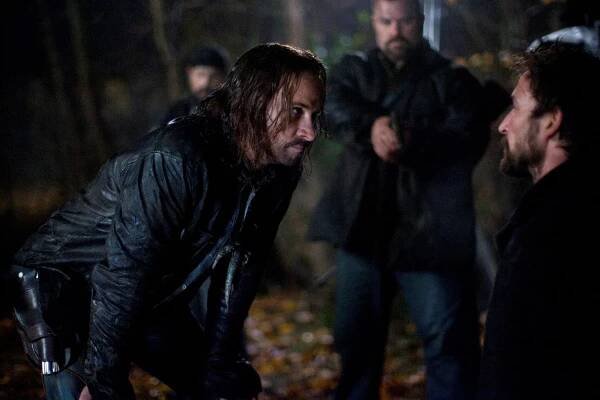 Falling Skies - Compass - Z filmu - Colin Cunningham, Noah Wyle