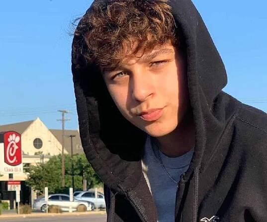 Jude Flores – Bio, Facts, Family Life & Career