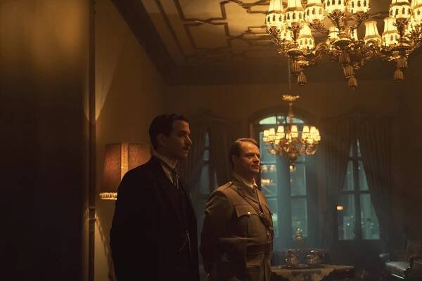 Půlnoc v hotelu Pera Palace - Z filmu - Selahattin Paşalı, James Chalmers