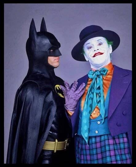 FOTO: Nicholson jako Joker s Michaelem Keatonem v Batmanovi. – stránka 32