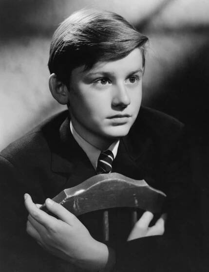 LASSIE COME HOME, Roddy McDowall, 1943