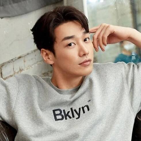 Kim Young Kwang 12