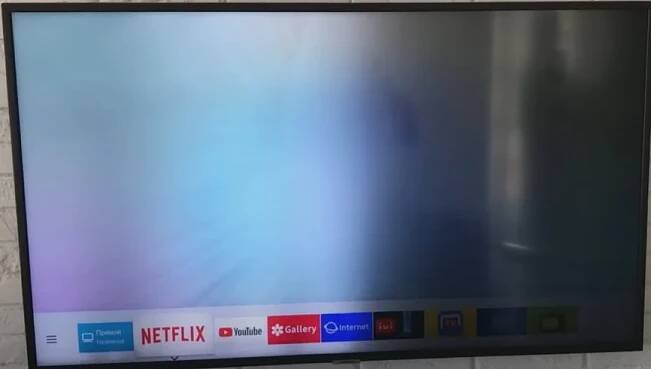 Moje televizní obrazovka se velmi zahřívá, poraďte mi, co mám dělat