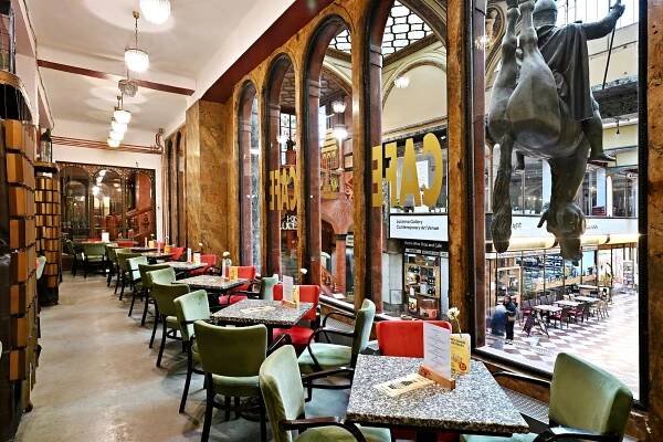 Voucher do kavárny Lucerna na cokoliv z menu: 300 Kč, 500 Kč i 1000 Kč