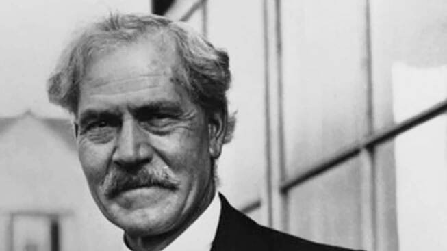 Ramsay MacDonald's response to Edward Grey's address opposing the entry of Great Britain into WWI