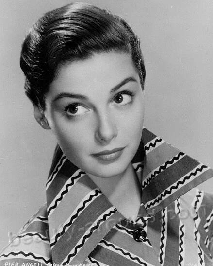 Beautiful Italian Women. Pier Angeli photo