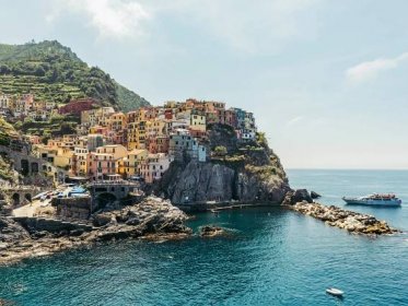 Italy's Cinque Terre Bans Hiking in Flip-Flops