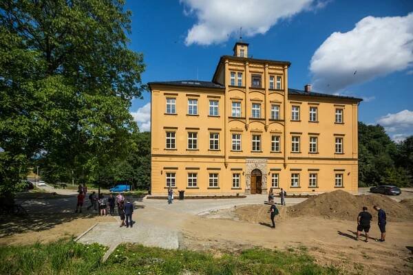 Bývalý zámek Třemešek je po kompletní rekonstrukci za 70 milionů korun