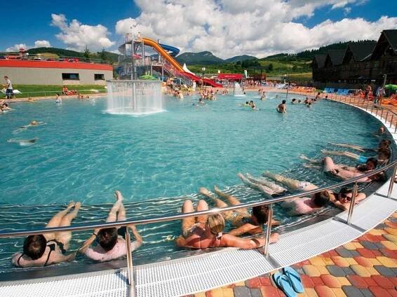 Aquapark a termály Bešeňová, pobyty a ubytování se vstupem - Travelguide.sk
