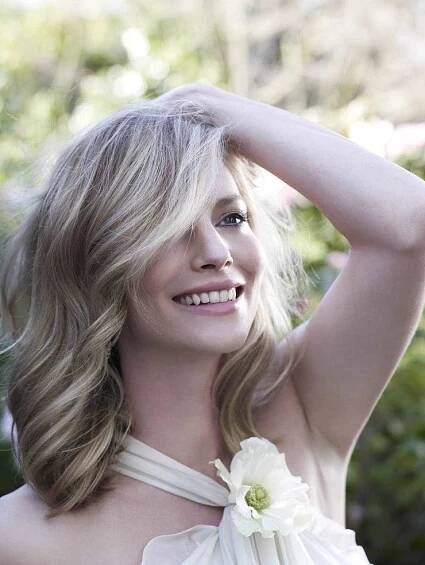 41 Sexiest Pictures Of Sienna Guillory | CBG