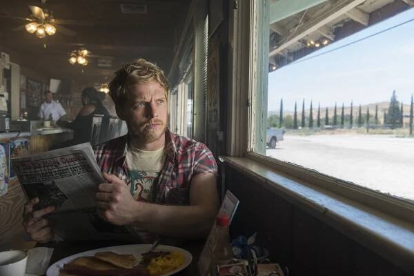 Nejsem do tebe blázen - It's Been: Part 1 - Z filmu - Chris Geere