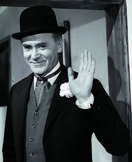 Jako Pan Tau natočil celkem 33 dílů a tři celovečerní filmy, které se vysílaly nejen v tuzemsku, ale i v zahraničí a zajistily mu věčnou slávu.