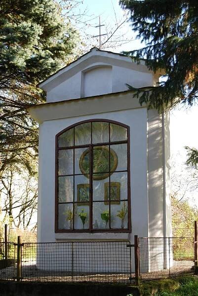 Touškov - výklenková kaple