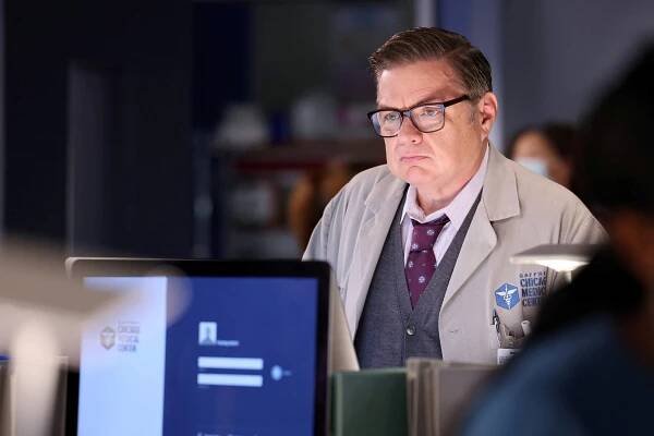 Nemocnice Chicago Med - When You're a Hammer Everything's a Nail - Z filmu - Oliver Platt