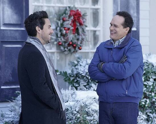 Americká manželka - Bratrská romance před Vánocemi - Z filmu - Ed Weeks, Diedrich Bader