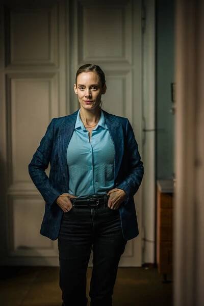 Jana Pidrmanová v seriálu Vraždy v kraji hraje ​kapitánku Eliášovou