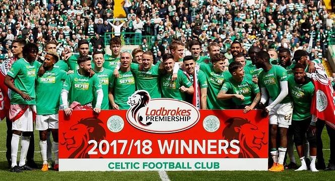 Sedmý titul v řadě. Celtic rozstřílel v městském derby Rangers a slaví