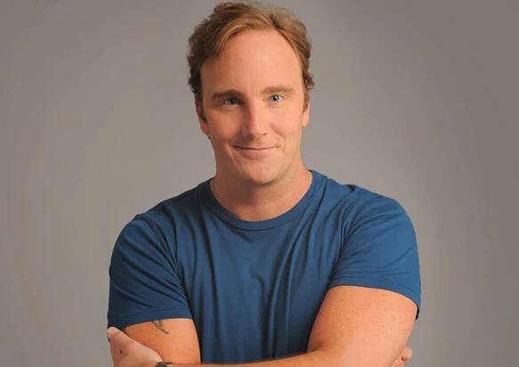 Jay Mohr Net Worth. Ex-wives Nicole Chamberlain and Nikki Cox. - Comedians Biography.