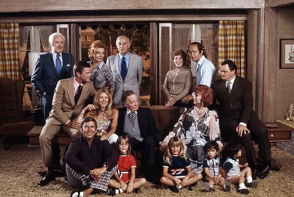 BEWITCHED, standing from left: David White, Kasey Rogers, Charles Lane, Alice Ghostley, Bernie Kopell; seated, from left: Dick Sargent, Elizabeth Montgomery, Maurice Evans, Agnes Moorehead, Bernard Fox; on floor in front: Paul Lynde, Erin Murphy, Diane Murphy, Tamar Young, Julie Young