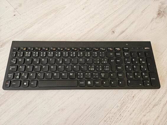 Bezdrátová klávesnice Lenovo SK-8861 - bez USB přijímače!