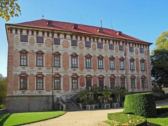 Soubor:Libochovice-Schloss-3.jpg – Wikipedie