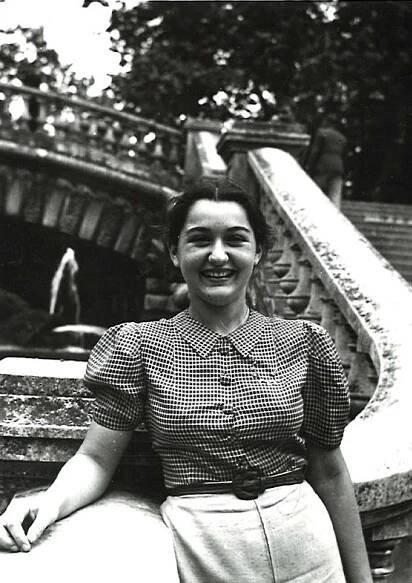 Olička v Dijonu, Francie 1939