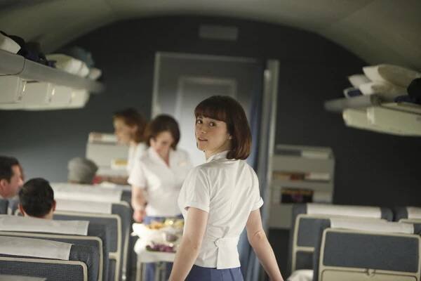 Pan Am - Pilot - Z filmu - Karine Vanasse
