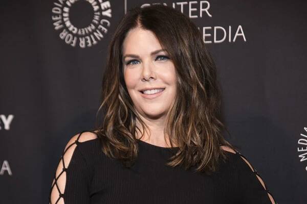 Image may contain Lauren Graham Human Person Face and Hair