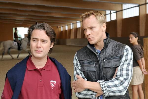 Das Glück dieser Erde - Vertrauenssache - Z filmu - Rafael Schuchter, Christoph von Friedl, Jennifer Newrkla
