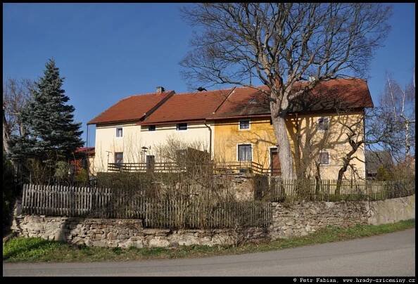 Lovčice – fotografie / hrady-zriceniny.cz