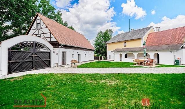 Prodej domy, 200 m2, Okrouhlá