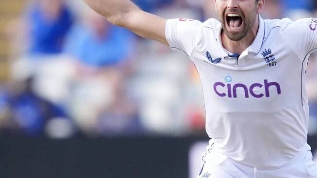 Mark Wood offers injury update as England given India boost after star's knee surgery