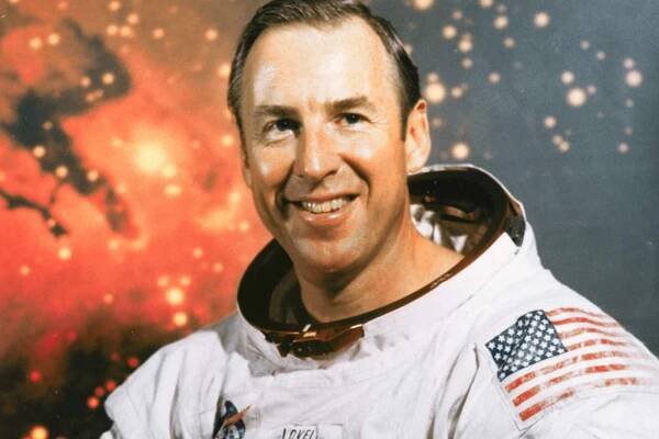 Apollo 13 Commander James A. Lovell Jr. Dies at 97: 'We Will Miss His Unshakeable Optimism'