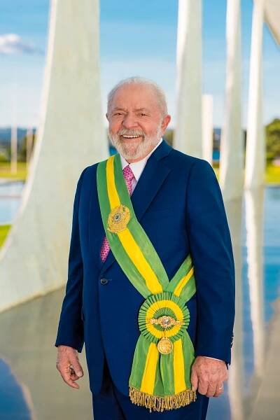 Soubor:Foto oficial do Presidente da República Luiz Inácio Lula da Silva.jpg – Wikipedie