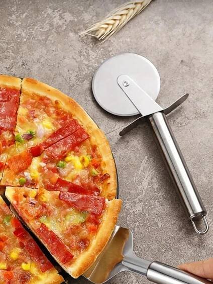 Kráječ na pizzu