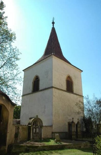 Noc kostelů - Zápy, kostel sv. Jakuba Staršího, hřbitov