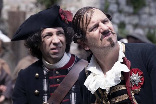 Luigi Luciano, Fabio De Luigi - La Befana vien di notte: Le origini - Z filmu