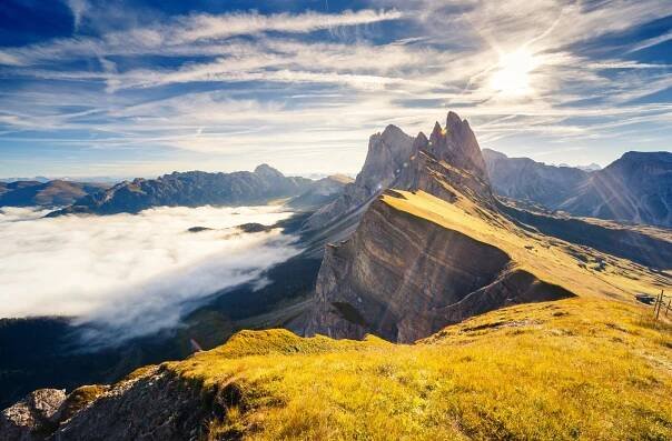 poloha místa dolomit, jižní tyrolsko, itálie, evropa. prozkoumejte krásu světa. - dolomit - stock snímky, obrázky a fotky