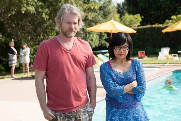 GILMORE GIRLS: A YEAR IN THE LIFE, (l to r),Todd Lowe, Keiko Agena in 'Summer', (Season 1, Episode 103, aired November 25, 2016),